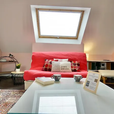 Sweet * A 200m * Apartman