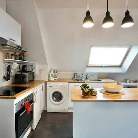 Sweet * A 200m * Apartman *